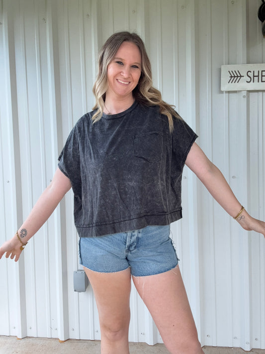 Mineral Wash Pocket Tee Black