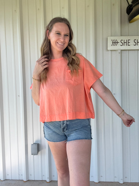 Mineral Wash Pocket Tee Coral