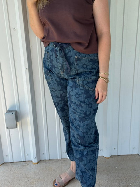 Risen Flower Barrel Jeans